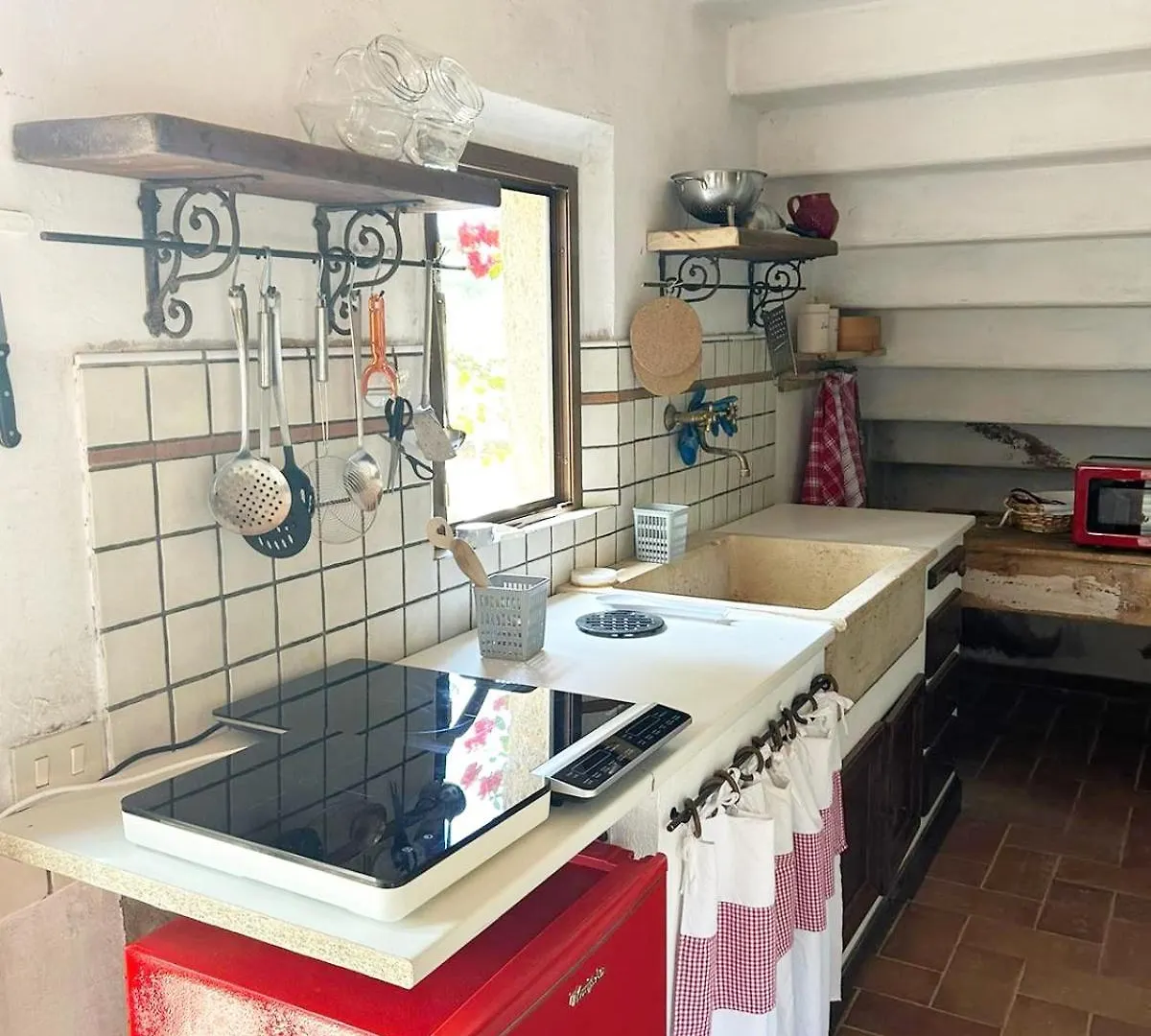 Podere Lo Scopiccio A Riparbella 아파트